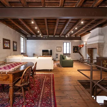 Casa Dei Camini *