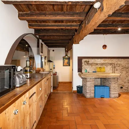Casa Dei Camini